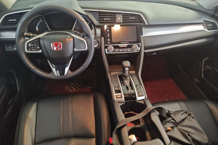 Used Honda Civic 2016 220TURBO CVT Luxury Edition Center Console
