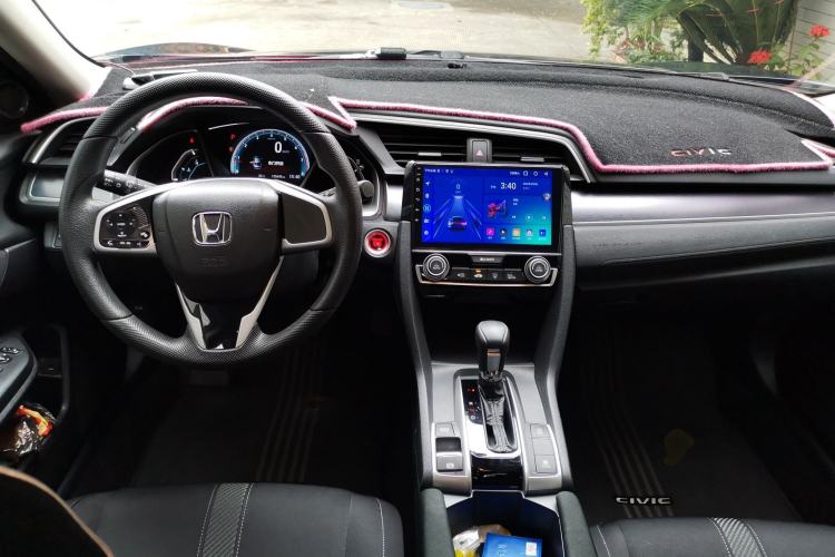 Used Honda Civic 2016 220TURBO CVT Luxury Edition Center Console