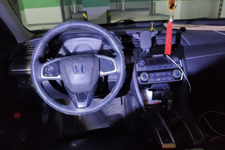 Used Honda Civic 2016 180TURBO CVT Comfort Version Center Console