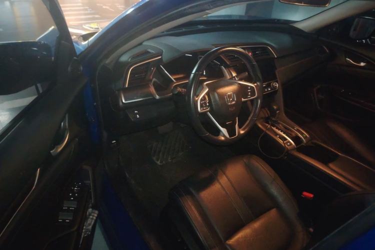 Used Honda Civic 2016 220TURBO CVT Prestige Edition Driver Seat