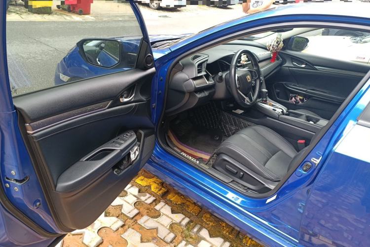 Used Honda Civic 2016 220TURBO CVT Prestige Edition Driver Seat