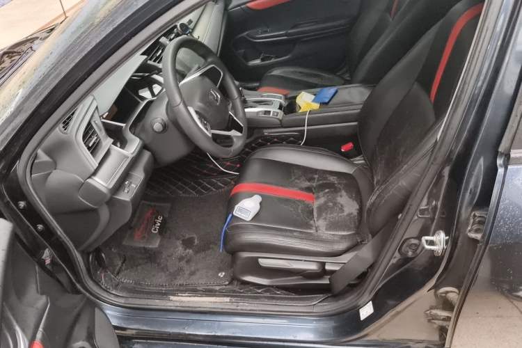 Used Honda Civic 2016 220TURBO CVT Luxury Edition Driver Seat