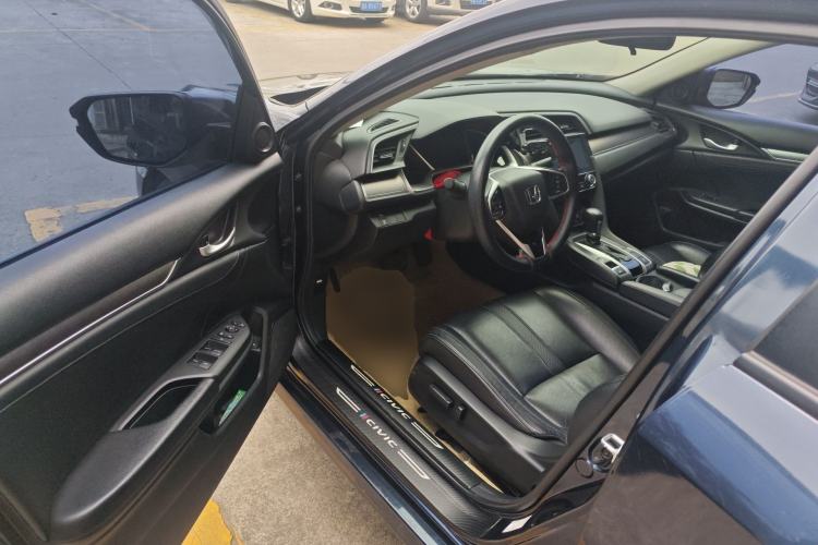 Used Honda Civic 2016 220TURBO CVT Prestige Edition Driver Seat