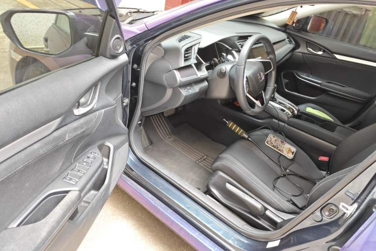 Used Honda Civic 2016 220TURBO CVT Luxury Edition Driver Seat