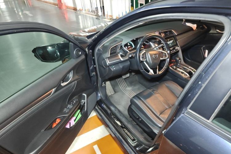 Used Honda Civic 2016 220TURBO CVT Prestige Edition Driver Seat