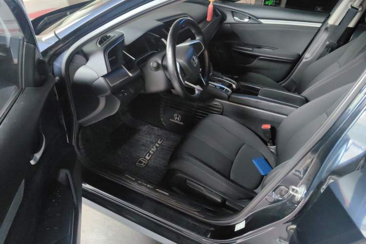 Used Honda Civic 2016 220TURBO CVT Luxury Edition Driver Seat
