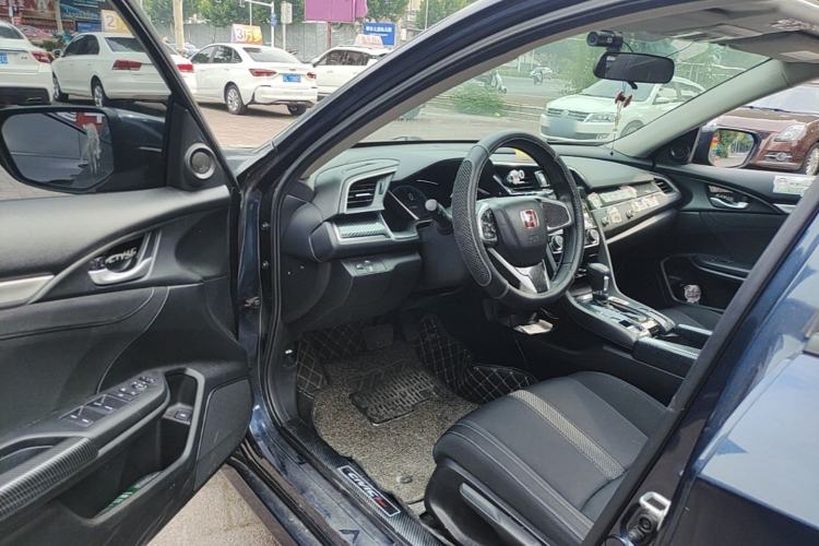 Used Honda Civic 2016 220TURBO CVT Prestige Edition Driver Seat