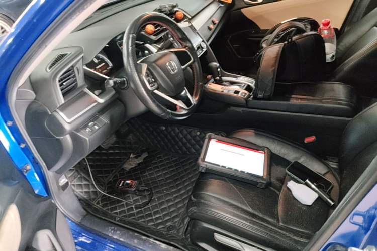 Used Honda Civic 2016 220TURBO CVT Luxury Edition Driver Seat