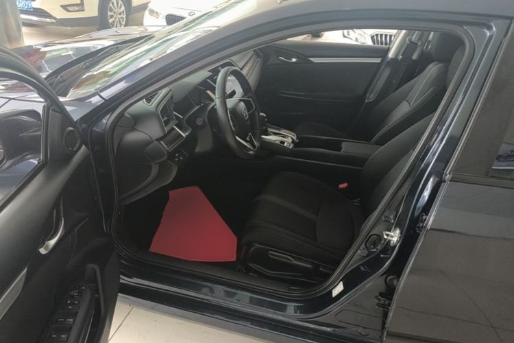 Used Honda Civic 2016 220TURBO CVT Prestige Edition Driver Seat