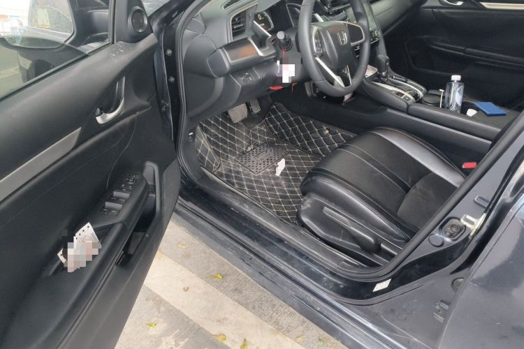 Used Honda Civic 2016 220TURBO CVT Luxury Edition Driver Seat
