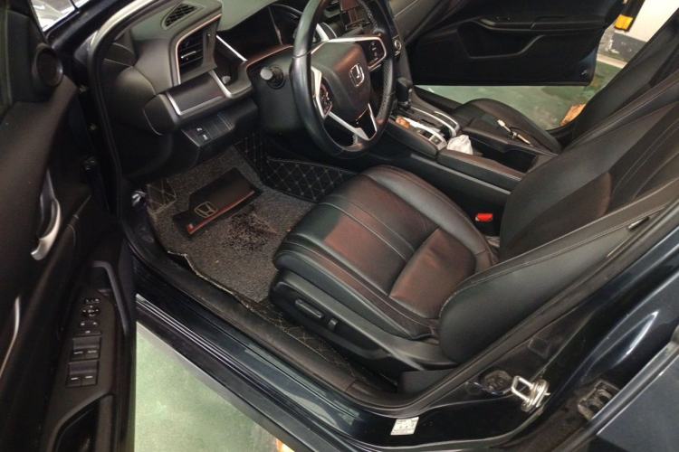 Used Honda Civic 2016 220TURBO CVT Prestige Edition Driver Seat