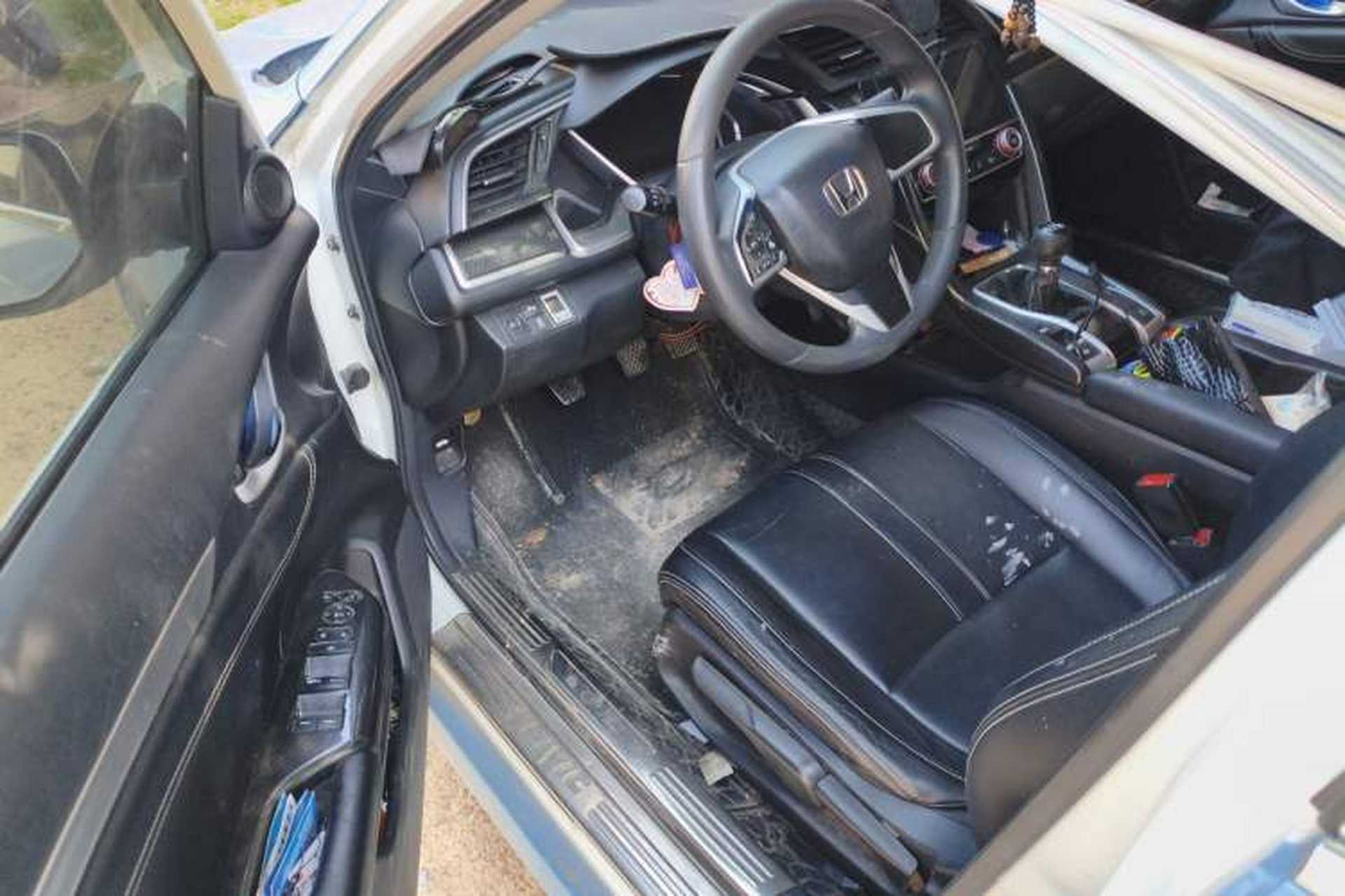 Used Honda Civic 2016 220TURBO Manual Luxury Edition Driver Seat