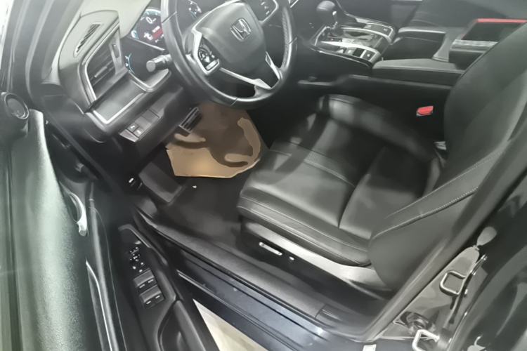 Used Honda Civic 2016 220TURBO CVT Prestige Edition Driver Seat