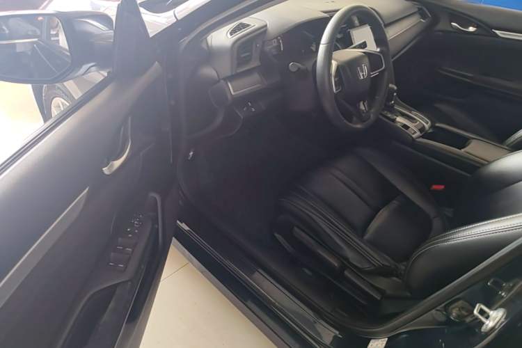 Used Honda Civic 2016 180TURBO CVT Comfort Version Driver Seat