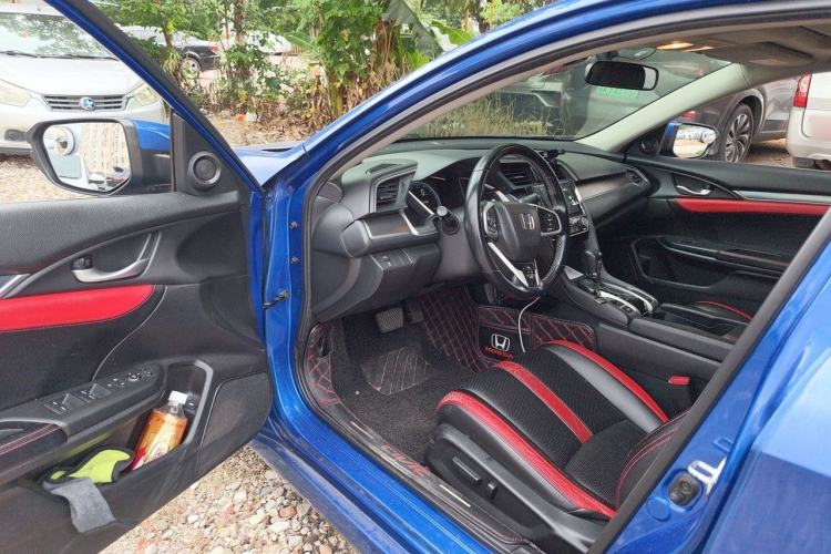 Used Honda Civic 2016 220TURBO CVT Prestige Edition Driver Seat