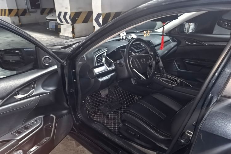 Used Honda Civic 2016 220TURBO CVT Prestige Edition Driver Seat