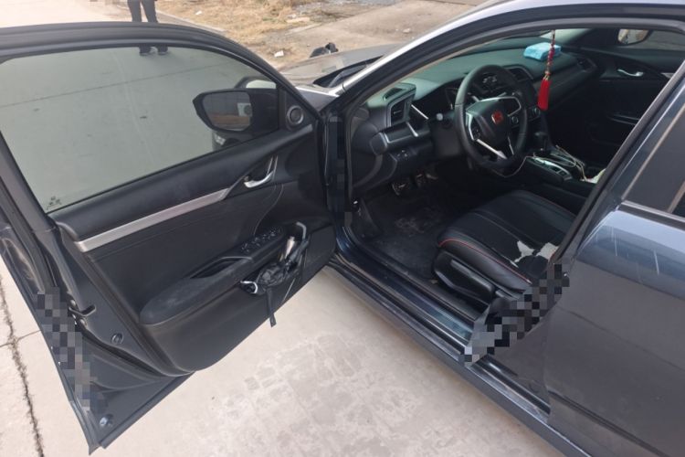 Used Honda Civic 2016 220TURBO CVT Luxury Edition Driver Seat