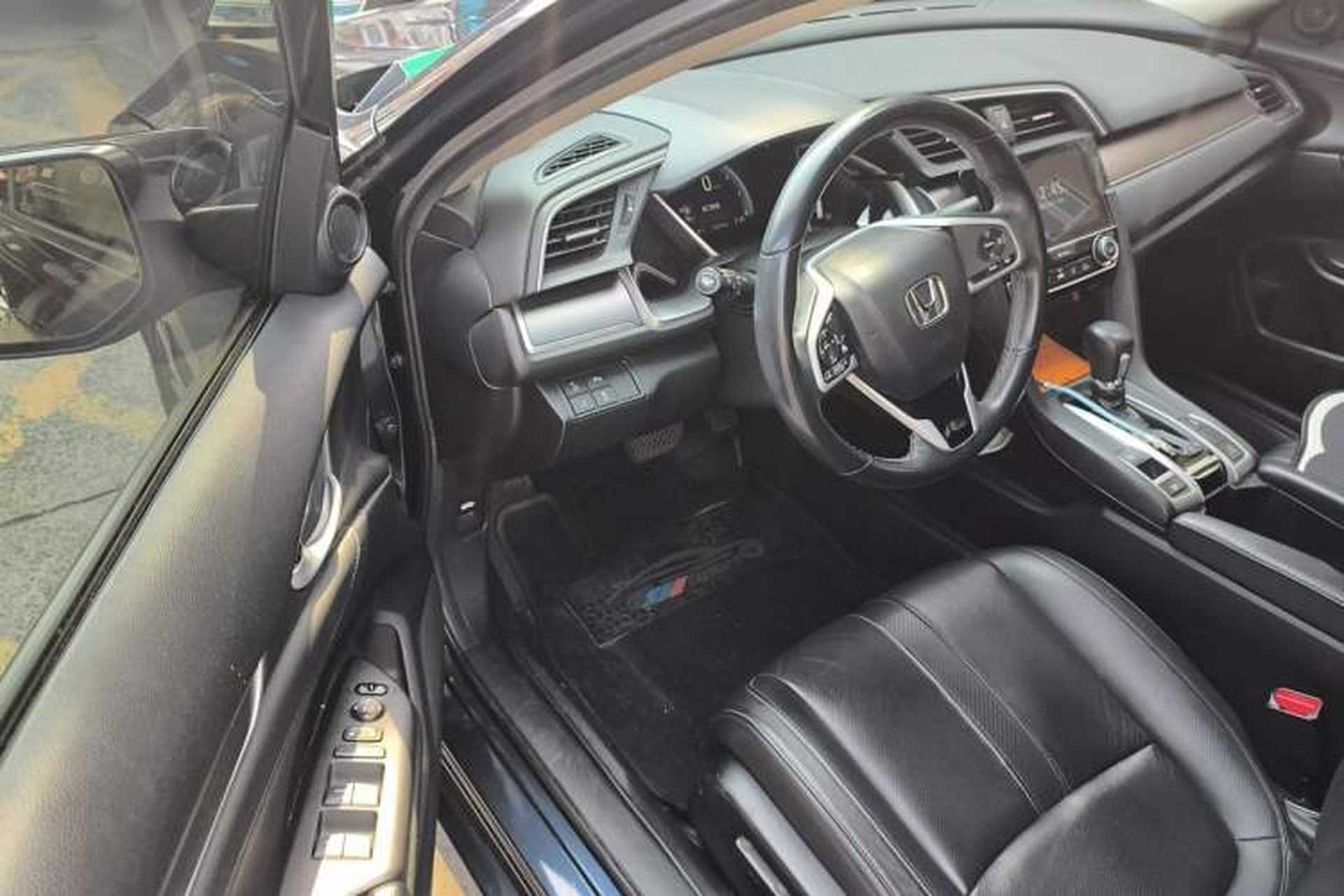 Used Honda Civic 2016 220TURBO CVT Prestige Edition Driver Seat