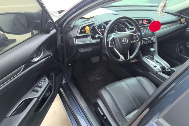 Used Honda Civic 2016 220TURBO CVT Prestige Edition Driver Seat