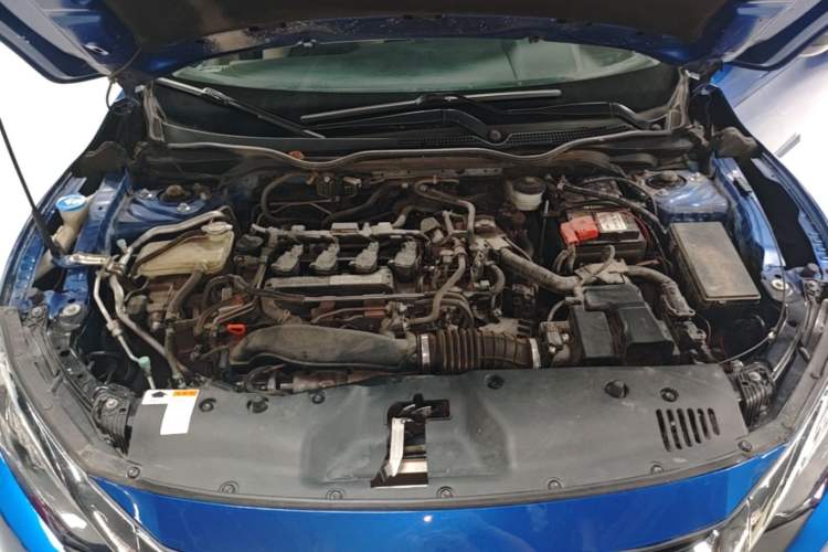 Used Honda Civic 2016 220TURBO Manual Luxury Edition Engine Bay