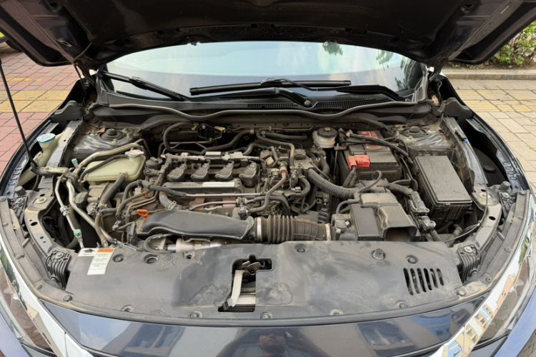 Used Honda Civic 2016 220TURBO CVT Luxury Edition Engine Bay