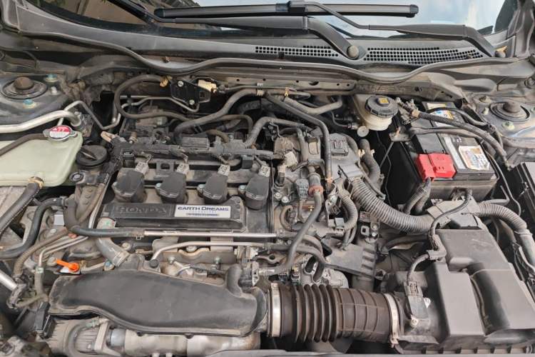 Used Honda Civic 2016 220TURBO CVT Luxury Edition Engine Bay