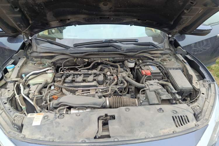Used Honda Civic 2016 220TURBO CVT Prestige Edition Engine Bay