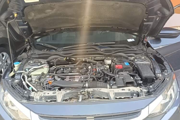 Used Honda Civic 2016 220TURBO CVT Luxury Edition Engine Bay