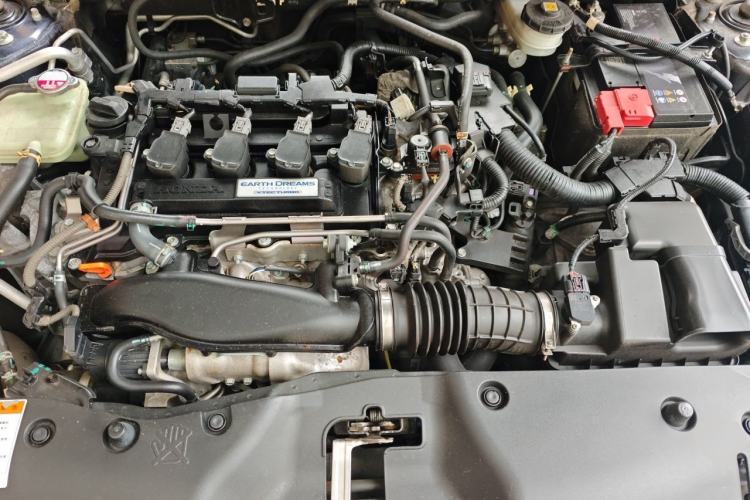 Used Honda Civic 2016 220TURBO CVT Luxury Edition Engine Bay