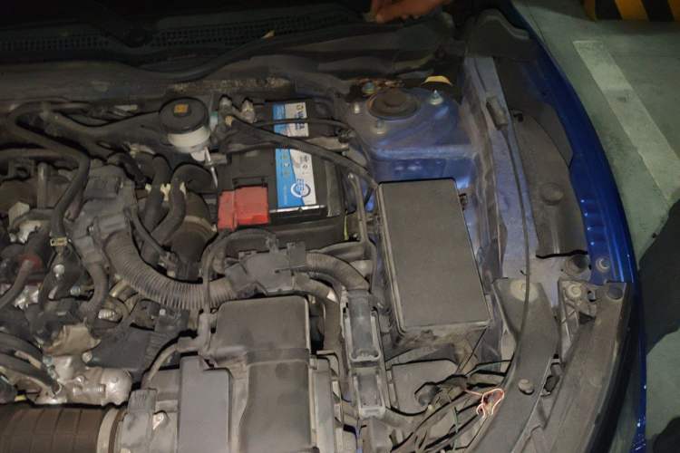 Used Honda Civic 2016 220TURBO CVT Luxury Edition Engine Bay Left