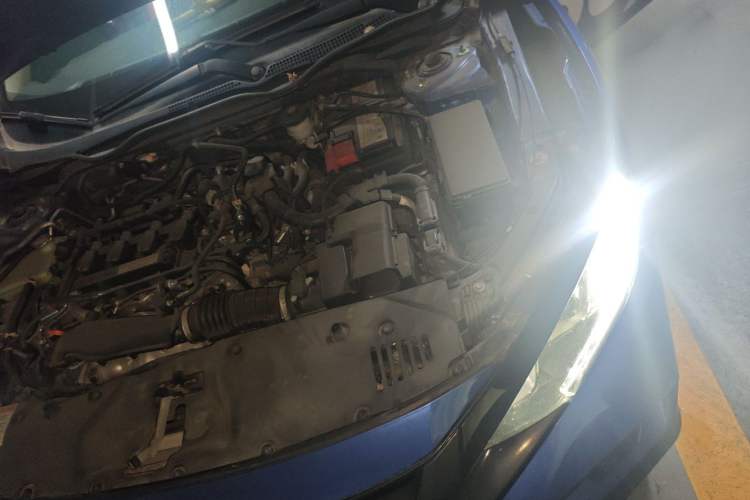 Used Honda Civic 2016 220TURBO CVT Luxury Edition Engine Bay Left