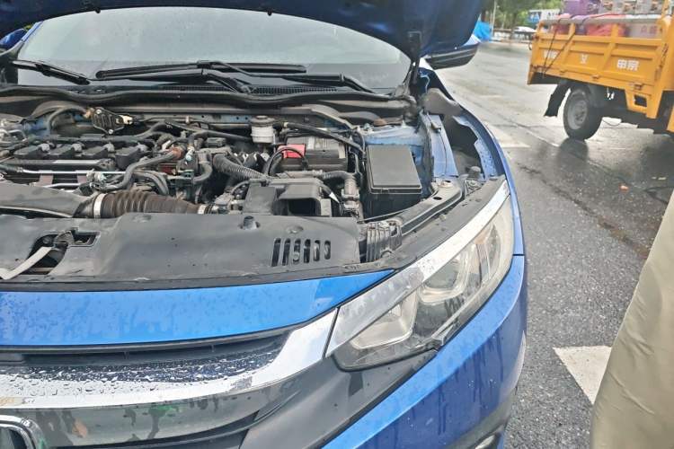 Used Honda Civic 2016 220TURBO CVT Luxury Edition Engine Bay Left
