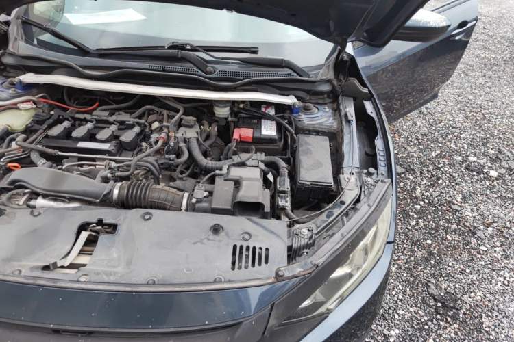 Used Honda Civic 2016 220TURBO CVT Luxury Edition Engine Bay Left