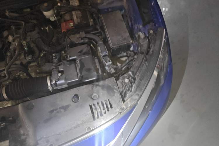 Used Honda Civic 2016 220TURBO CVT Luxury Edition Engine Bay Left
