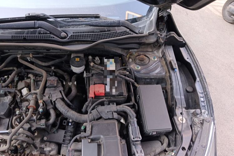 Used Honda Civic 2016 220TURBO CVT Luxury Edition Engine Bay Left