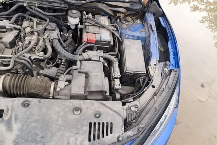 Used Honda Civic 2016 220TURBO CVT Luxury Edition Engine Bay Left