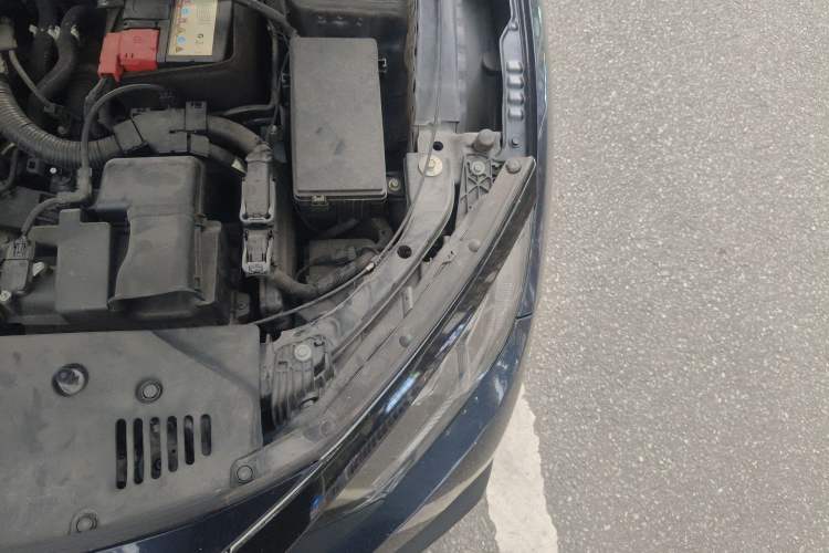 Used Honda Civic 2016 220TURBO CVT Luxury Edition Engine Bay Left