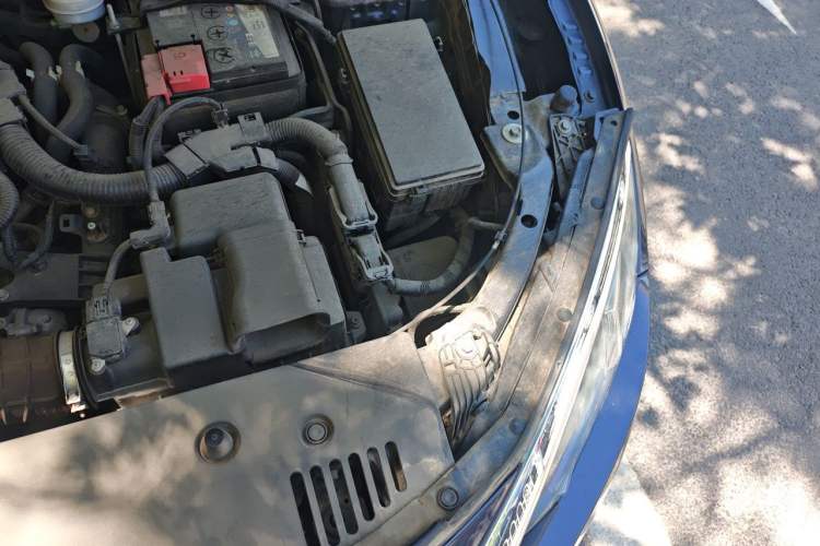 Used Honda Civic 2016 220TURBO CVT Luxury Edition Engine Bay Left