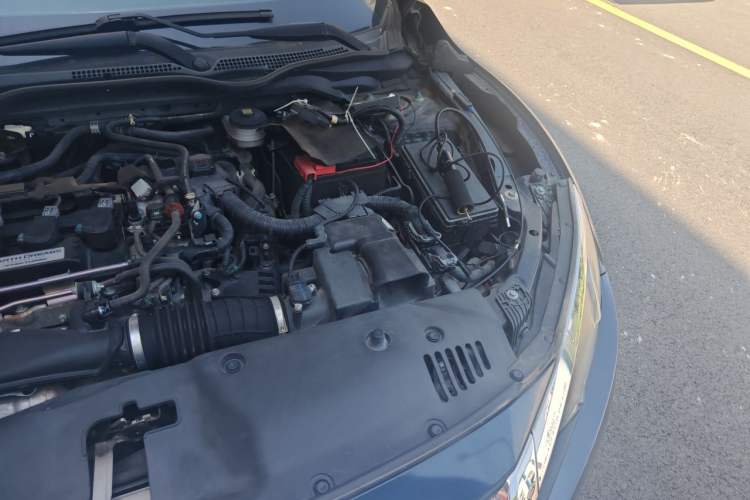 Used Honda Civic 2016 220TURBO Manual Luxury Edition Engine Bay Left