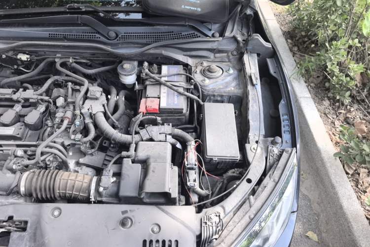 Used Honda Civic 2016 220TURBO CVT Luxury Edition Engine Bay Left