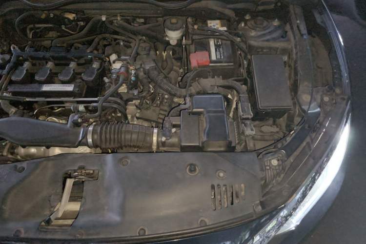 Used Honda Civic 2016 220TURBO CVT Luxury Edition Engine Bay Left
