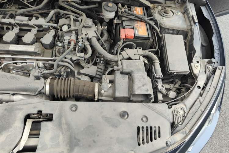 Used Honda Civic 2016 220TURBO CVT Luxury Edition Engine Bay Left