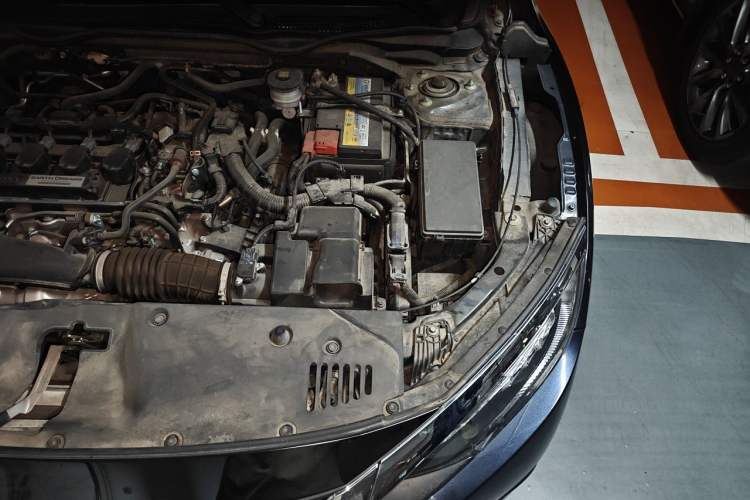 Used Honda Civic 2016 220TURBO CVT Prestige Edition Engine Bay Left