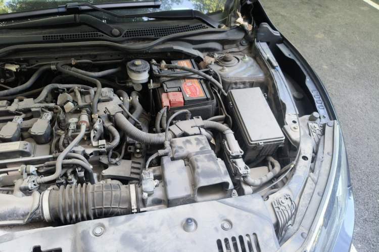 Used Honda Civic 2016 220TURBO CVT Luxury Edition Engine Bay Left