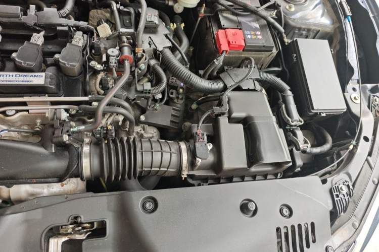 Used Honda Civic 2016 220TURBO CVT Luxury Edition Engine Bay Left