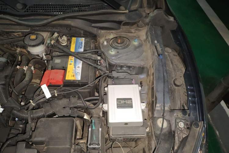 Used Honda Civic 2016 220TURBO CVT Luxury Edition Engine Bay Left