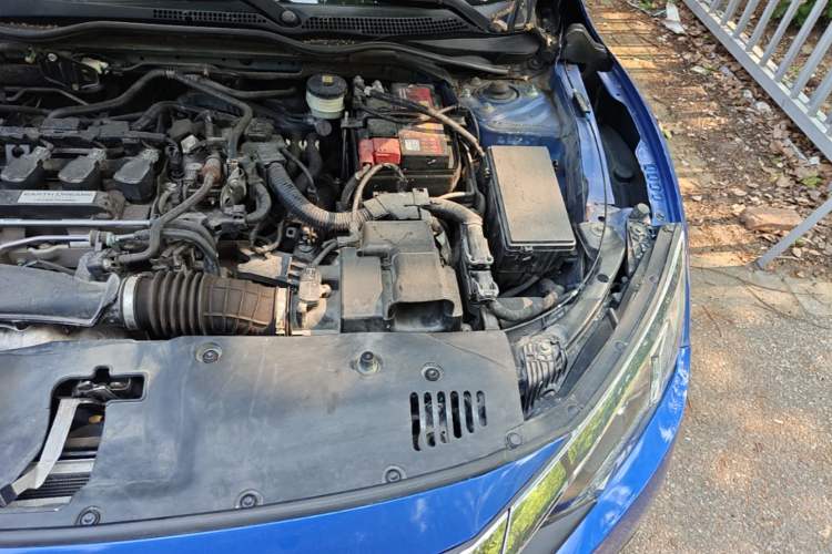 Used Honda Civic 2016 220TURBO CVT Luxury Edition Engine Bay Left