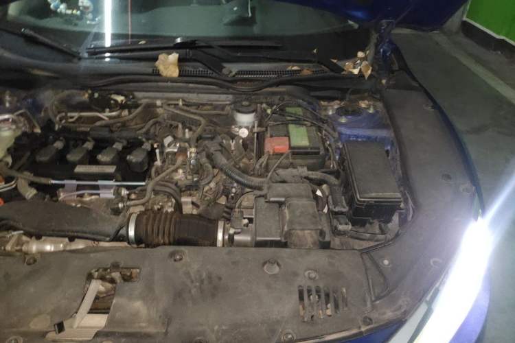 Used Honda Civic 2016 220TURBO CVT Luxury Edition Engine Bay Left