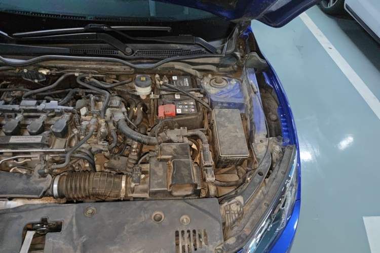 Used Honda Civic 2016 220TURBO CVT Luxury Edition Engine Bay Left