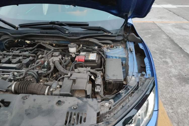 Used Honda Civic 2016 220TURBO CVT Luxury Edition Engine Bay Left